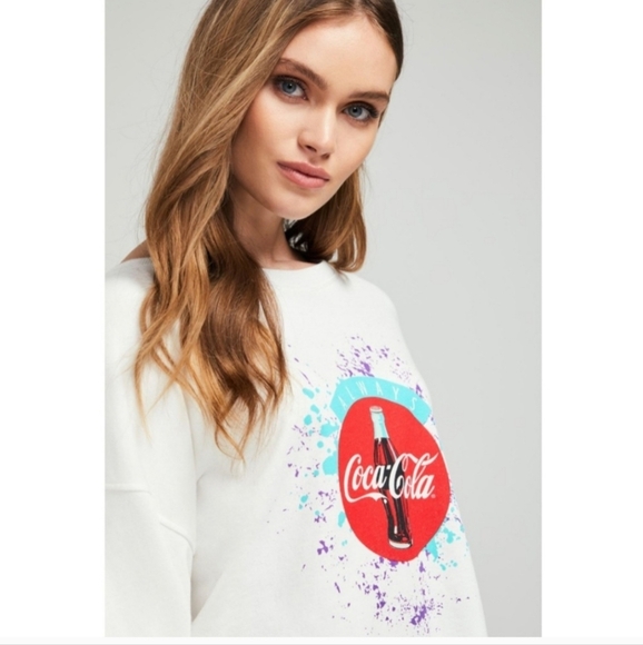 Wildfox X Coca Cola Vanilla Always The 90s Ophelia Sweatshirt NWT Sz Small - Picture 2 of 12